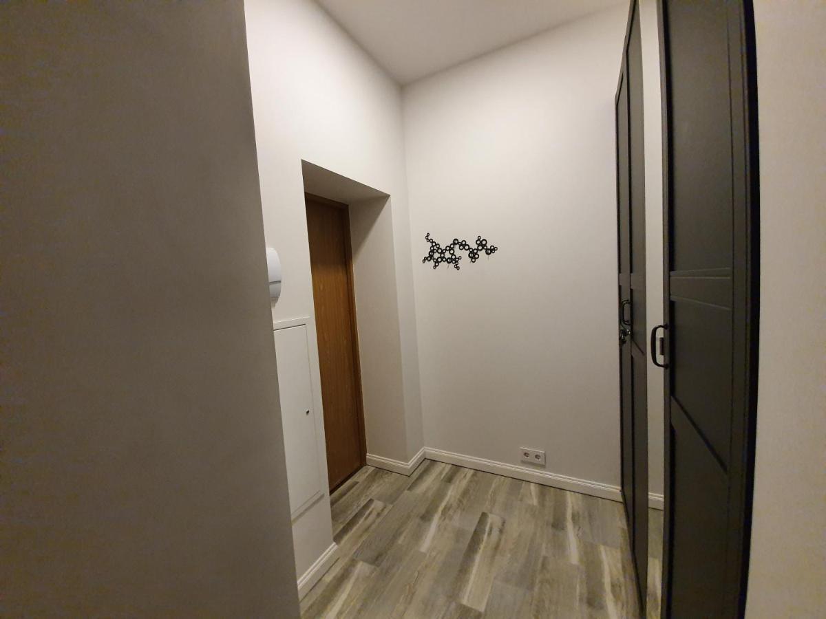 Apartamentai Su Jacuzzi ปาเนเวชิส ภายนอก รูปภาพ